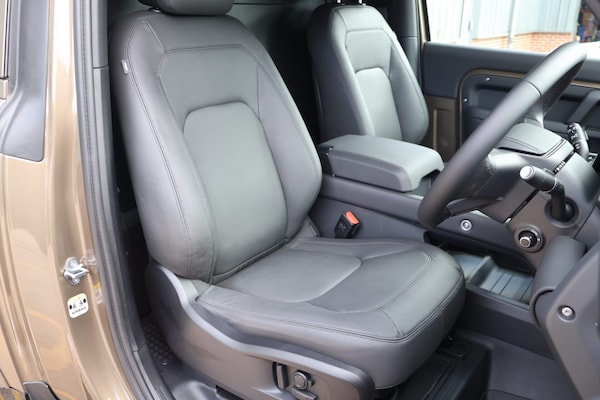 Used Land Rover Defender 90 2025 for sale - 75426539: Photo 25