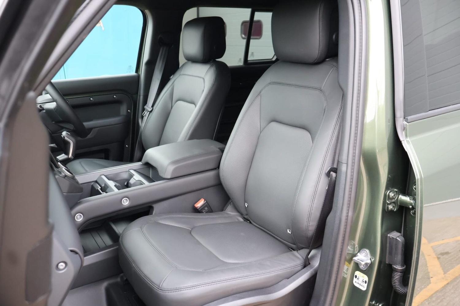 Used Land Rover Defender 2026 for sale - 77689397: Photo 18