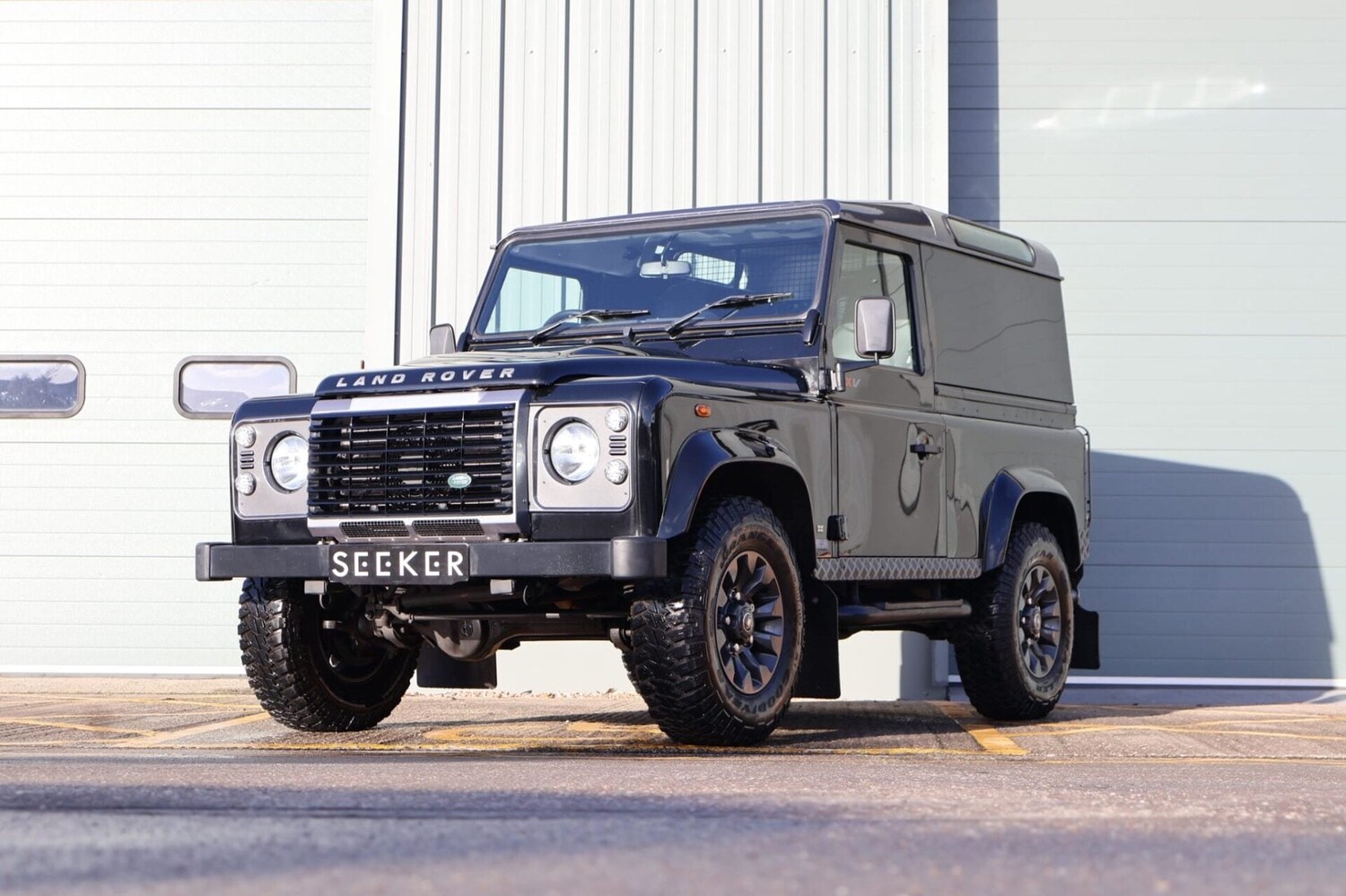 Used Land Rover Defender 2013 for sale - 77663601: Photo 3