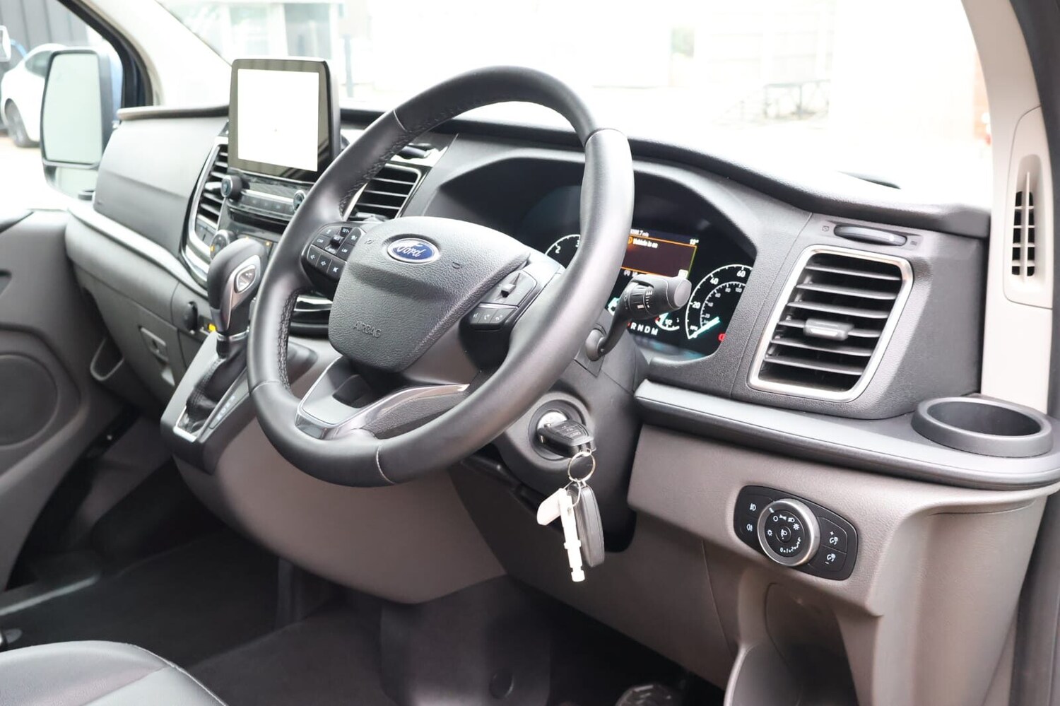 Used Ford Transit Custom 2023 for sale - 77666045: Photo 6