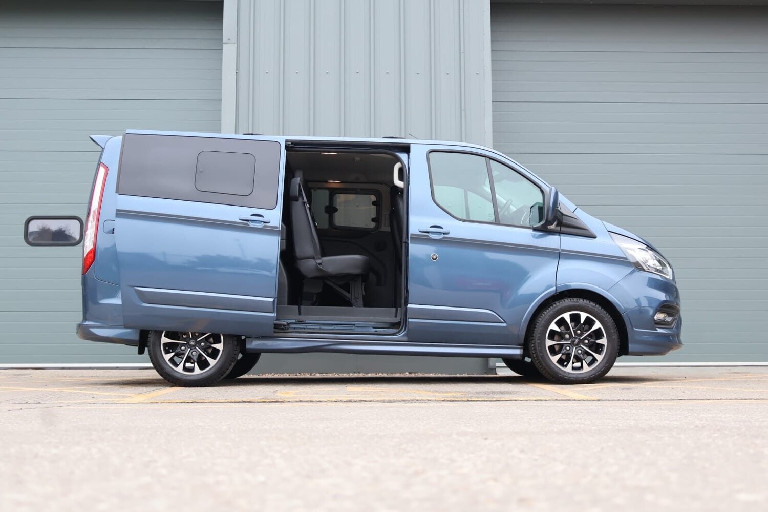 Used Ford Transit Custom 2023 for sale - 77666045: Photo 8