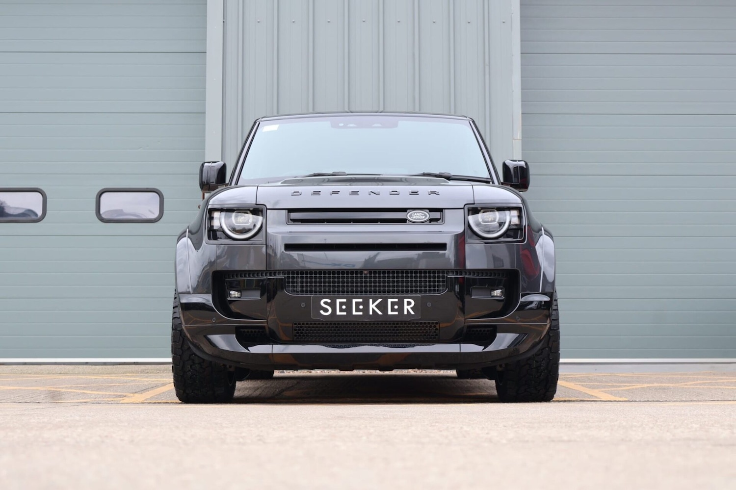 Used Land Rover Defender 2026 for sale - 77602134: Photo 2