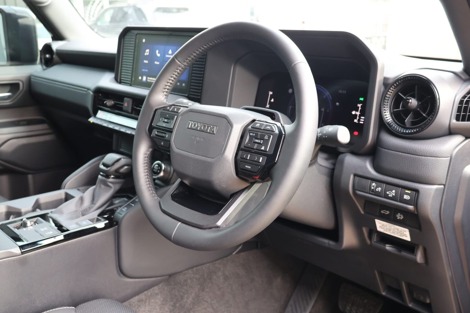 Used Toyota Land Cruiser 2026 for sale - 77602132: Photo 12