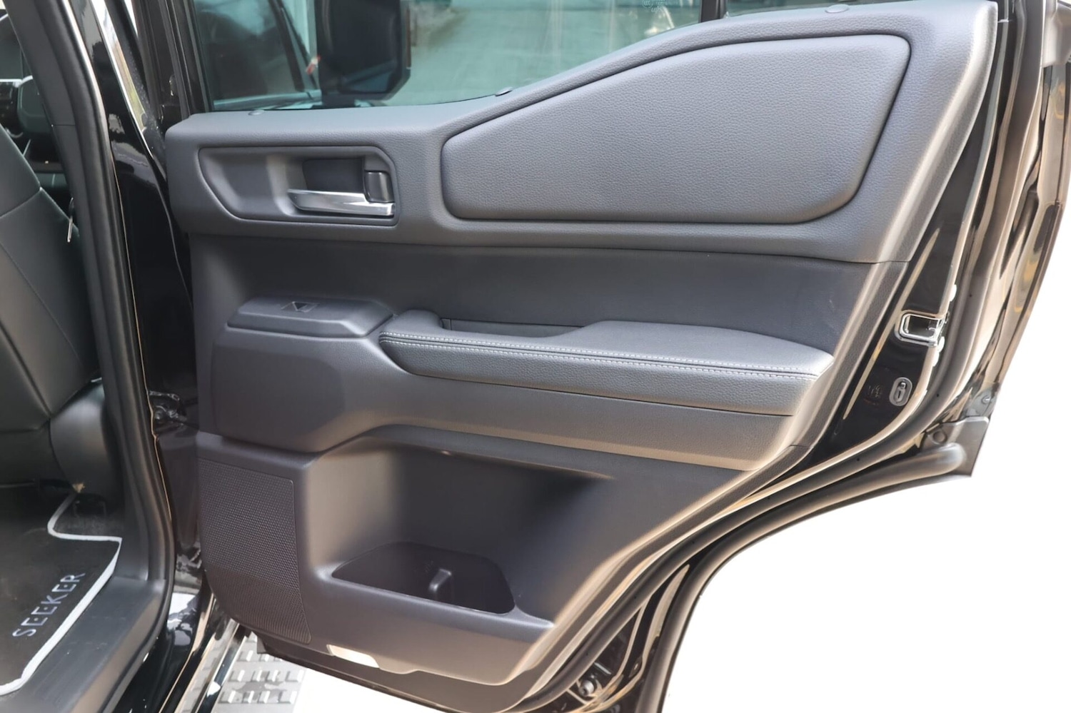 Used Toyota Land Cruiser 2026 for sale - 77602132: Photo 17