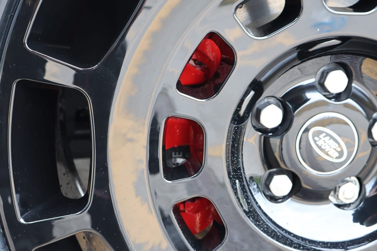 Used Land Rover Defender 110 2026 for sale - 77915550: Photo 17