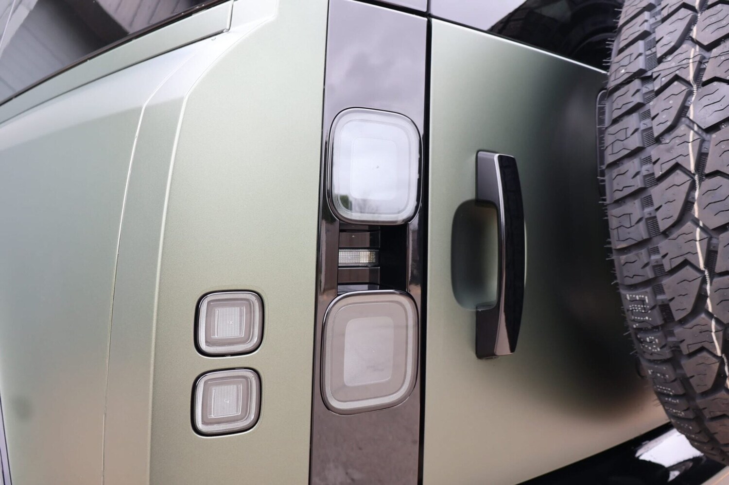 Used Land Rover Defender 110 2026 for sale - 77915550: Photo 31