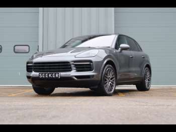 2023 (23) - V6 TIPTRONIC HUGE FACTORY SPEC PRICE MATCH OFFER 2 year Porsche warranty 5-Door