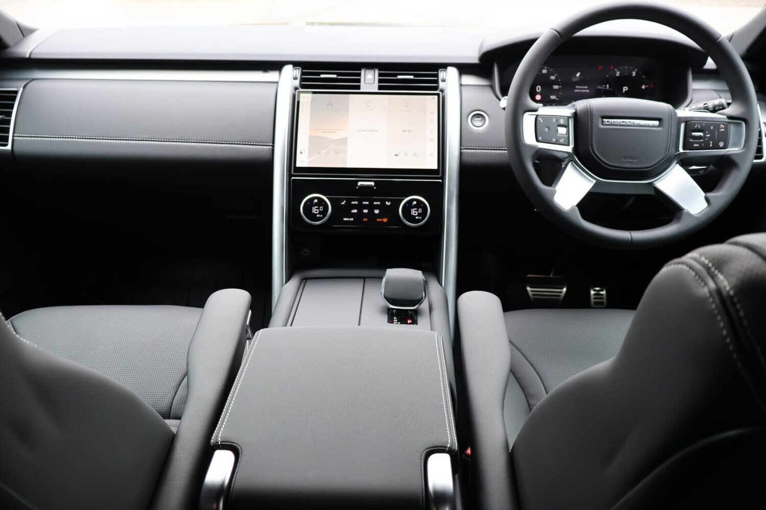 Used Land Rover Discovery 2025 for sale - 76263349: Photo 16