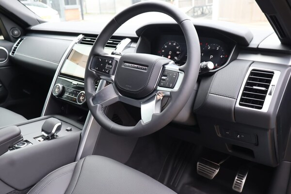 Used Land Rover Discovery 2025 for sale - 76263349: Photo 24