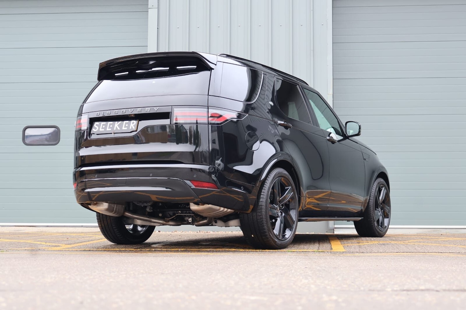 Used Land Rover Discovery 2025 for sale - 76263349: Photo 3