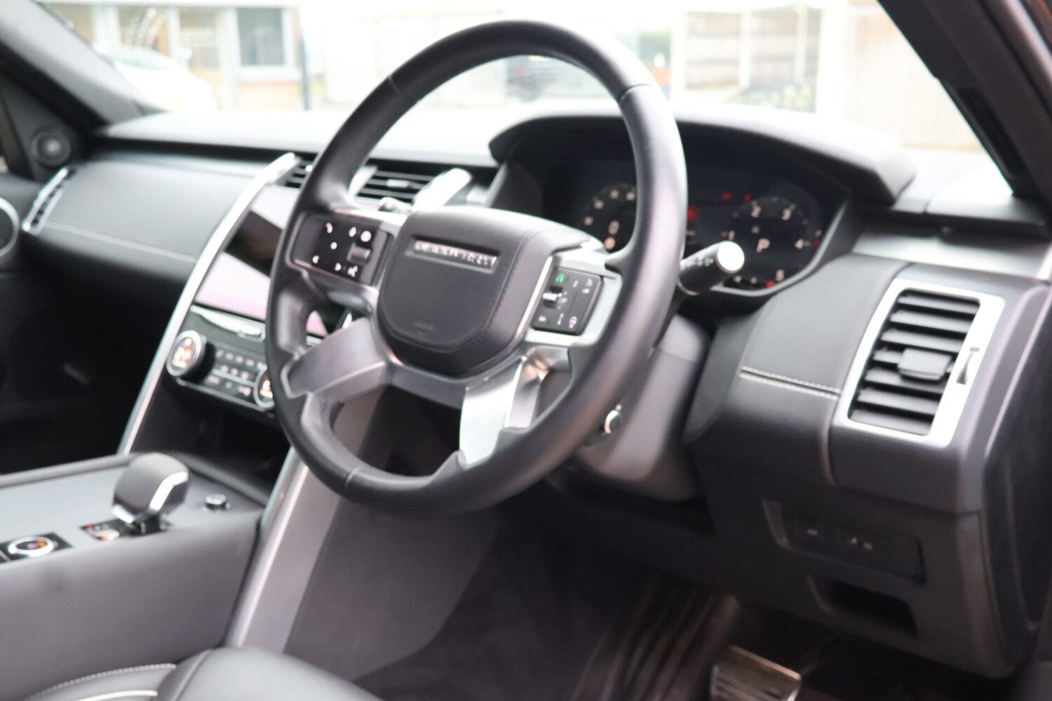 Used Land Rover Discovery 2023 for sale - 77417077: Photo 19