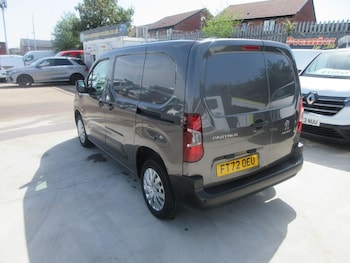 Used Peugeot Partner 2023 for sale - 79046067: Photo