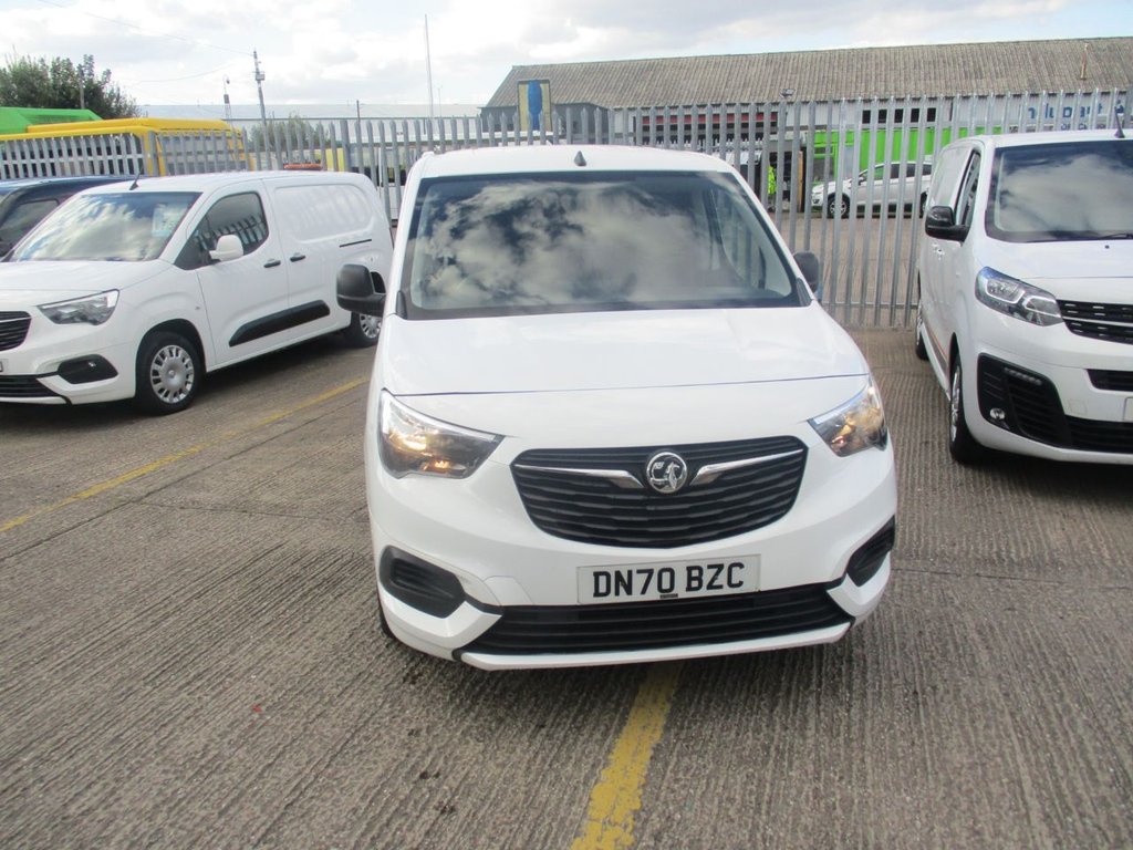 Used Vauxhall Combo 2020 for sale - 76068758: Photo 2