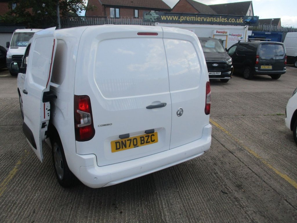 Used Vauxhall Combo 2020 for sale - 76068758: Photo 6