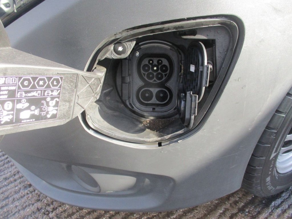 Used Mercedes-Benz Vito 2023 for sale - 77437325: Photo 14