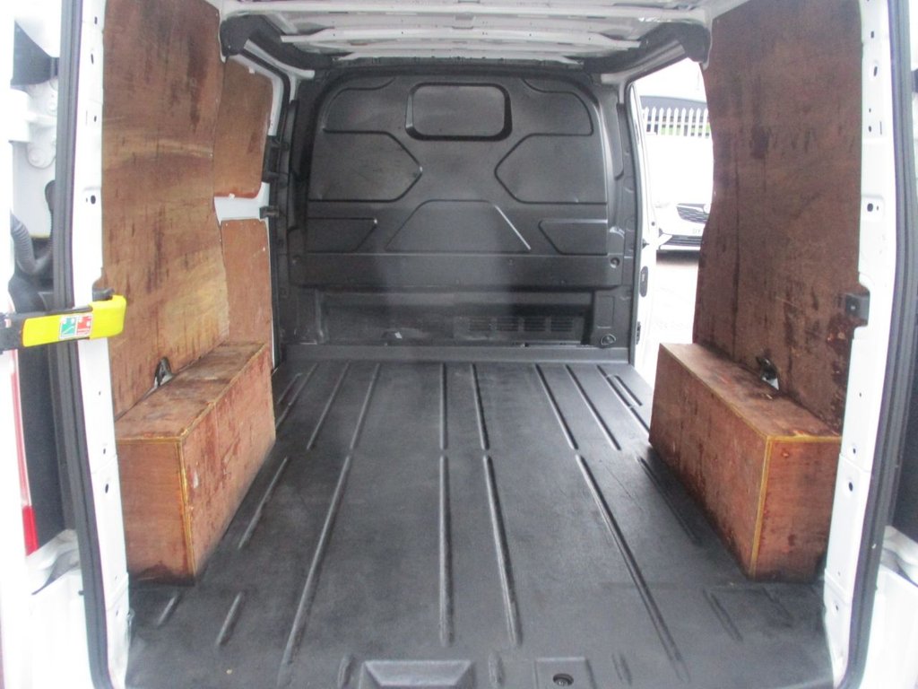 Used Ford Transit Custom 2015 for sale - 76147860: Photo 5