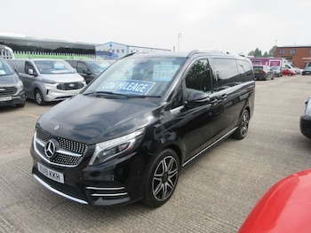 Used Mercedes-Benz V-Class 2019 for sale - 79358317: Photo