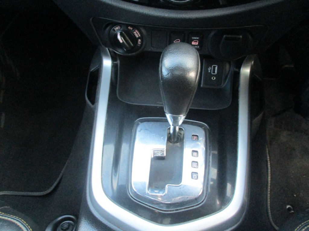 Used Nissan Navara 2019 for sale - 77356033: Photo 15