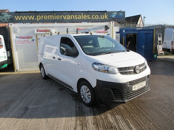 Vauxhall Vivaro feature image
