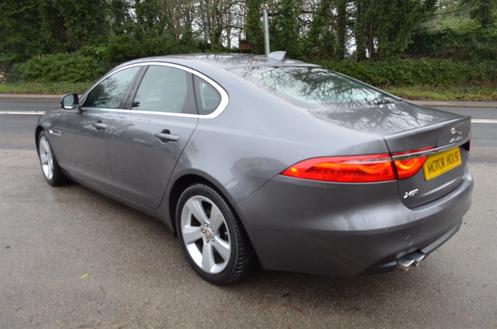 Used Jaguar XF 2015 for sale - 77389276: Photo 4