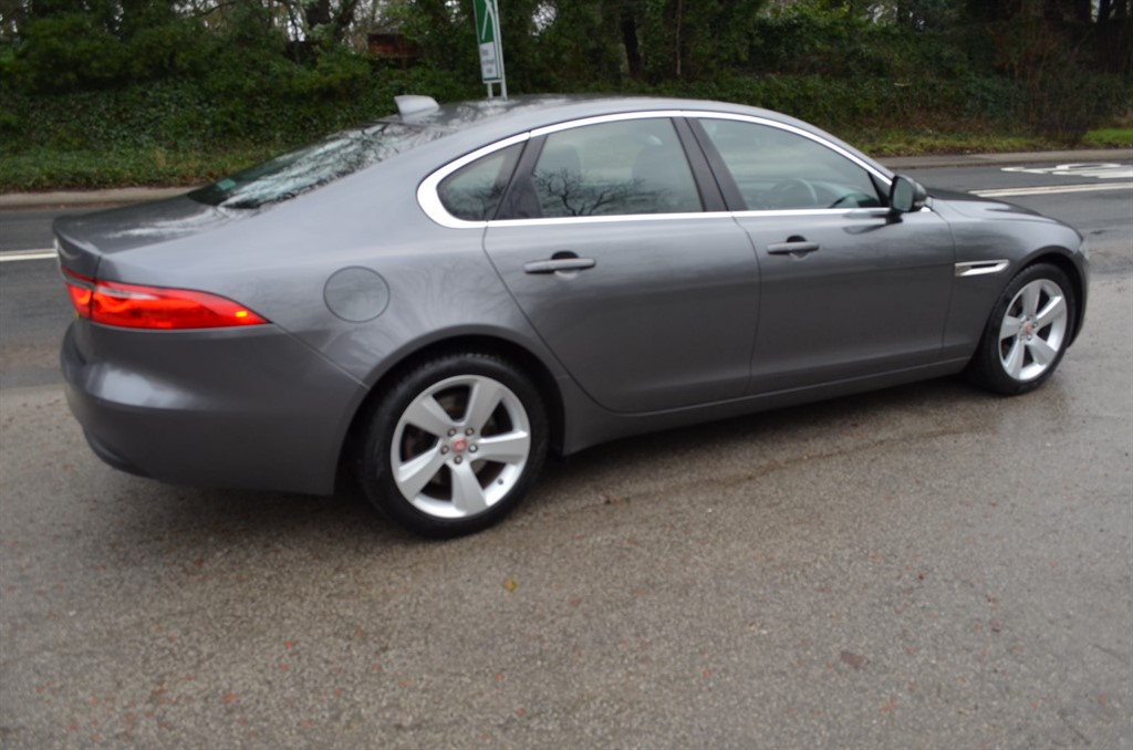 Used Jaguar XF 2015 for sale - 77389276: Photo 8