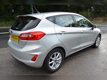 Used Ford Fiesta 2018 for sale - 79828393: Photo