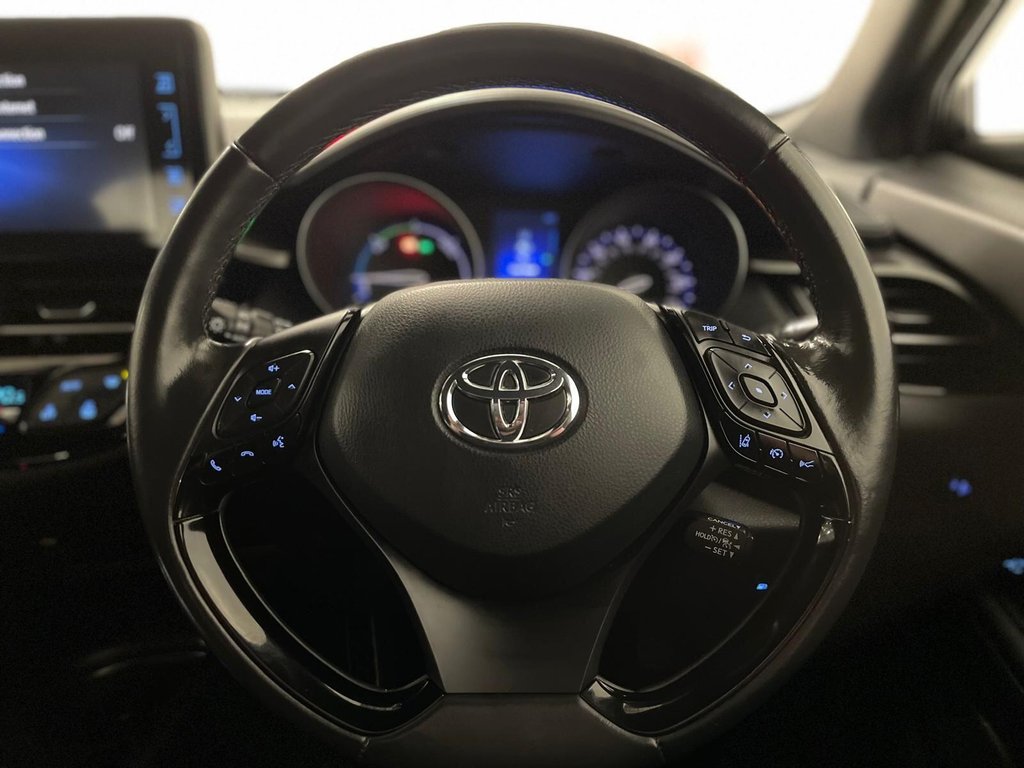 Used Toyota C-HR 2017 for sale - 76923173: Photo 11