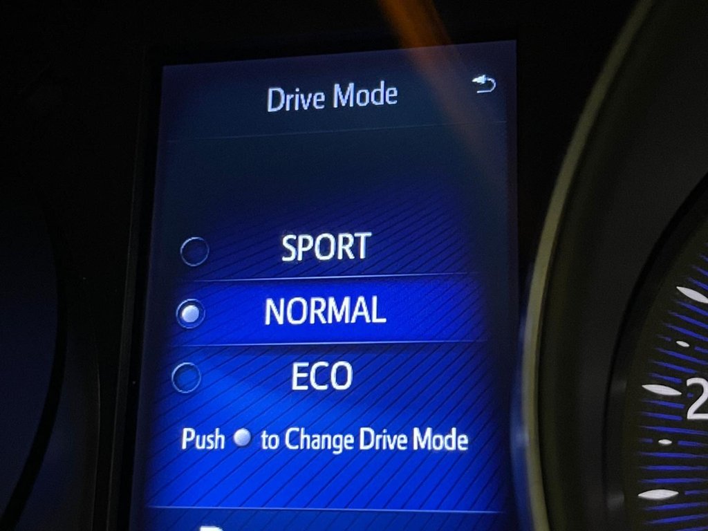 Used Toyota C-HR 2017 for sale - 76923173: Photo 18