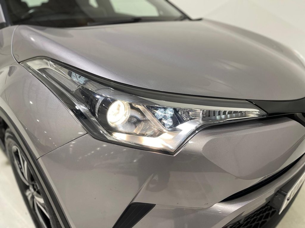 Used Toyota C-HR 2017 for sale - 76923173: Photo 40