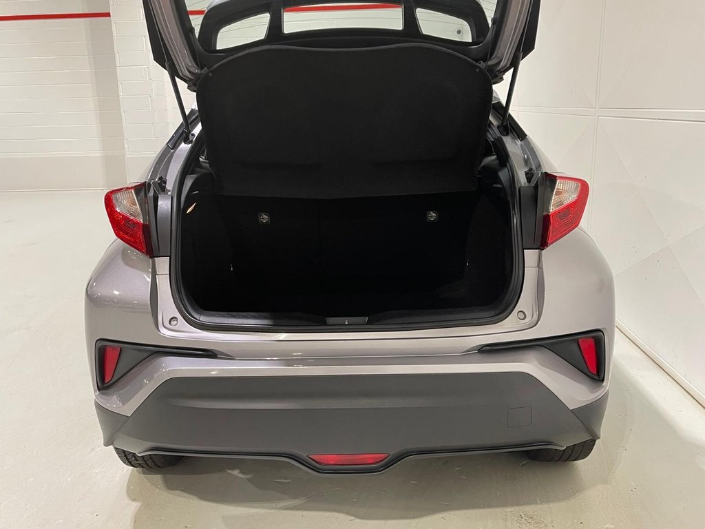 Used Toyota C-HR 2017 for sale - 76923173: Photo 47