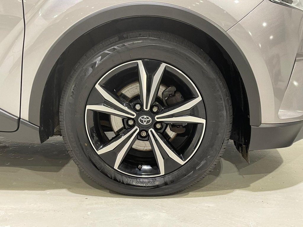 Used Toyota C-HR 2017 for sale - 76923173: Photo 48
