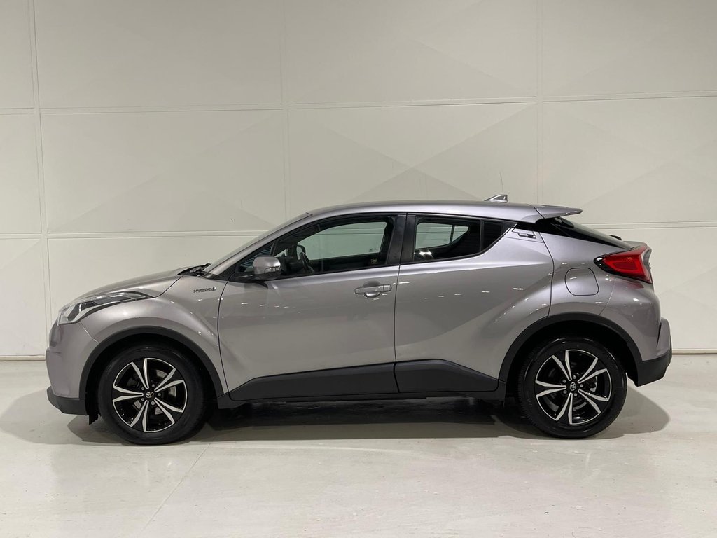 Used Toyota C-HR 2017 for sale - 76923173: Photo 6
