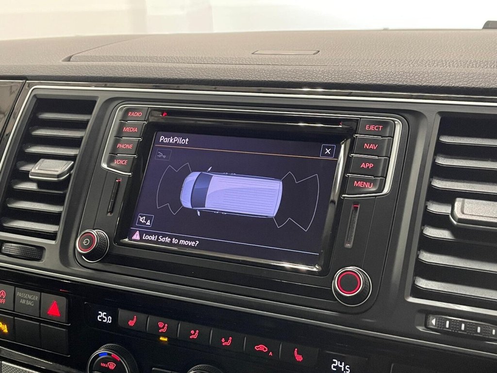 Used Volkswagen Caravelle 2018 for sale - 76481560: Photo 15