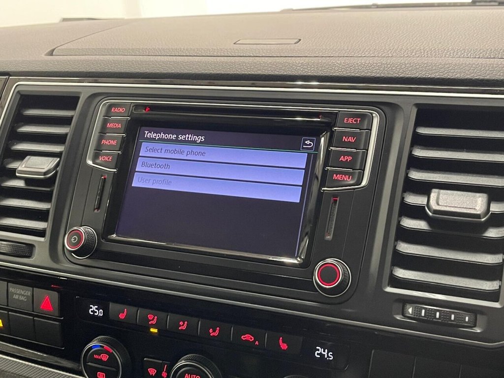 Used Volkswagen Caravelle 2018 for sale - 76481560: Photo 18