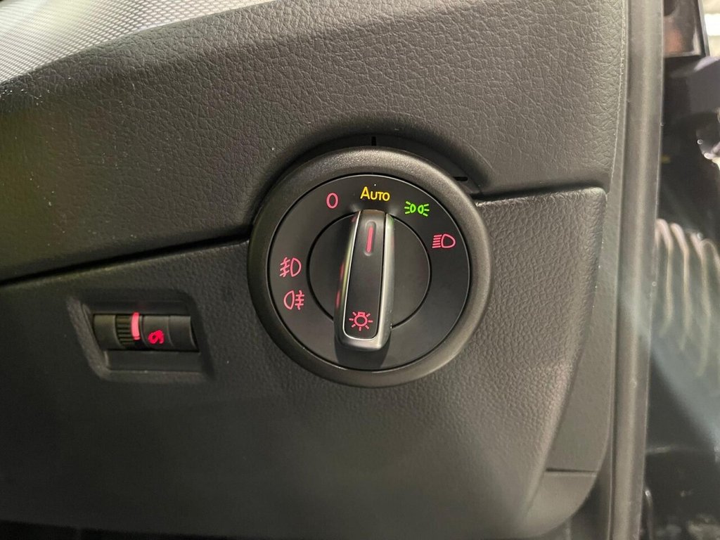 Used Volkswagen Caravelle 2018 for sale - 76481560: Photo 23