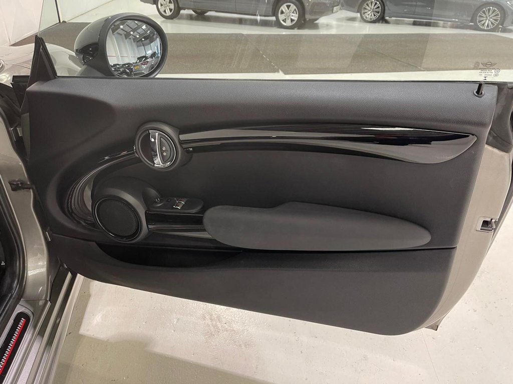 Used MINI Hatch 2017 for sale - 77383846: Photo 21