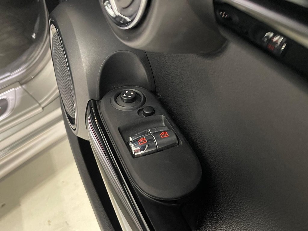 Used MINI Hatch 2017 for sale - 77383846: Photo 22