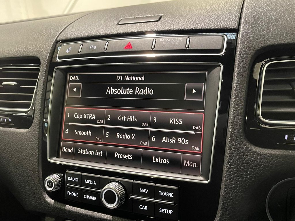 Used Volkswagen Touareg 2016 for sale - 76784179: Photo 16