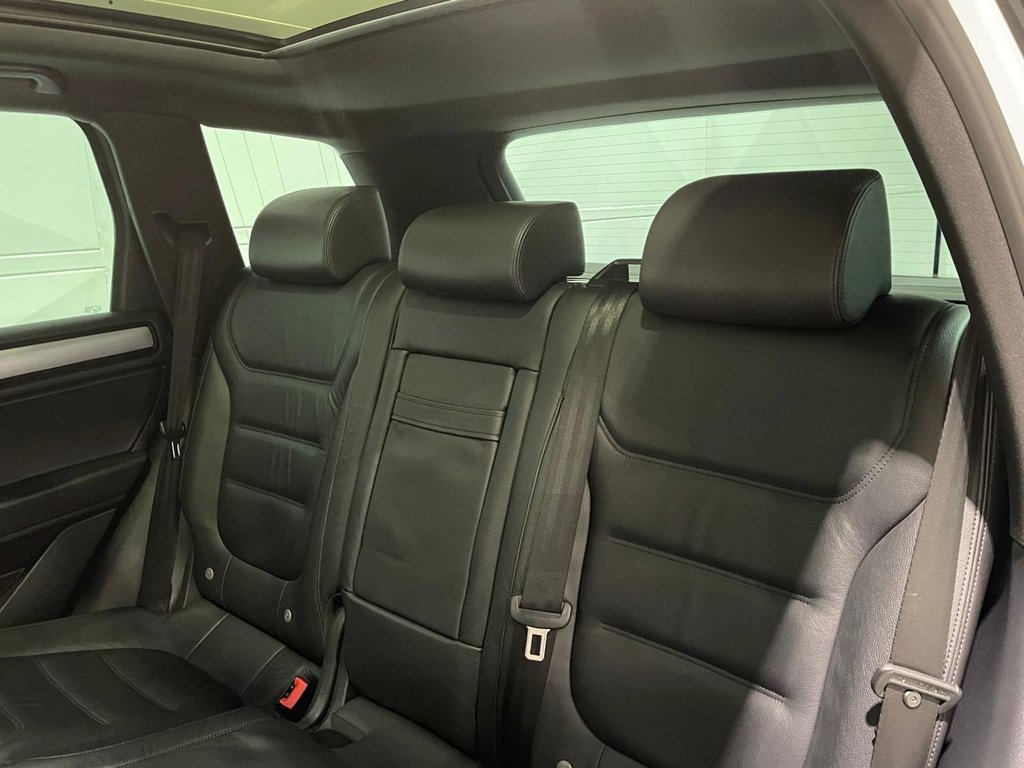 Used Volkswagen Touareg 2016 for sale - 76784179: Photo 38