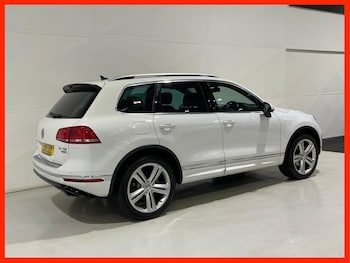 Used Volkswagen Touareg 2016 for sale - 76784179: Photo