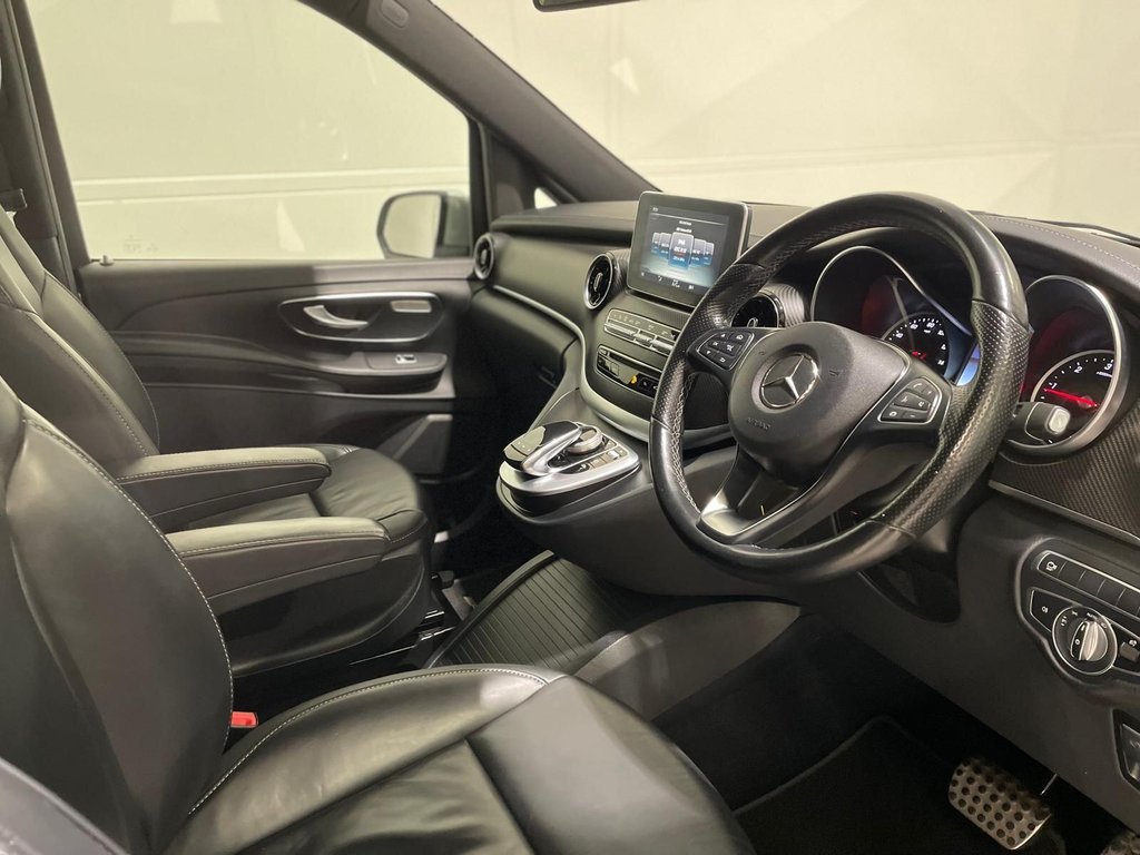 Used Mercedes-Benz V-Class 2019 for sale - 77521441: Photo 11