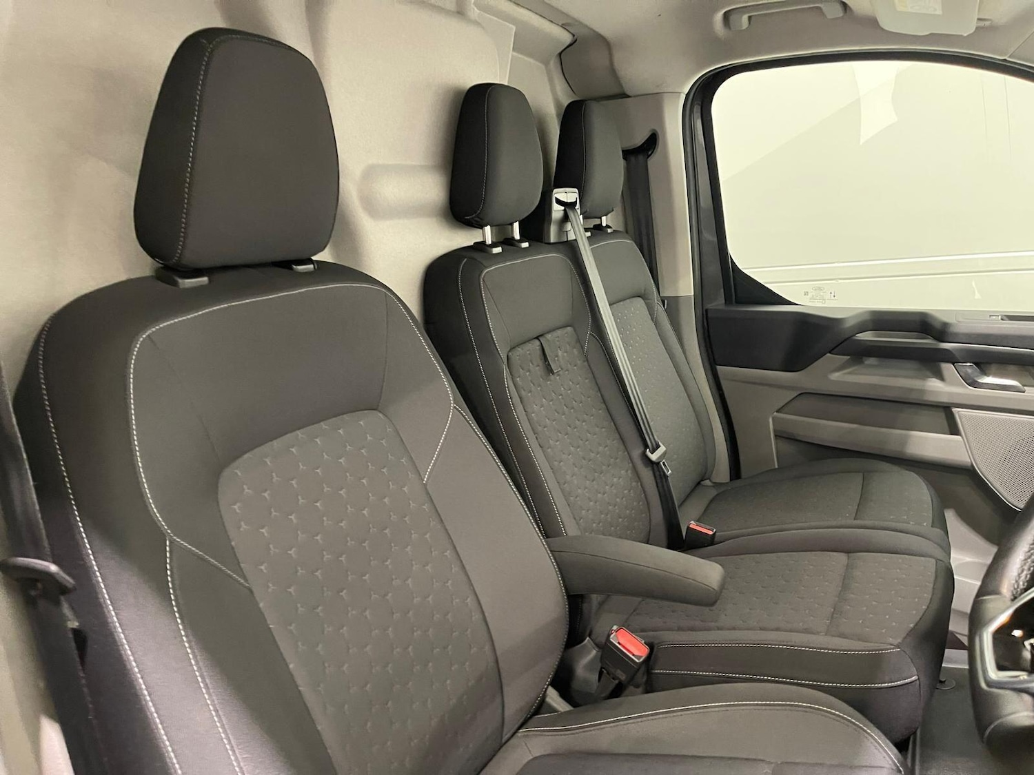 Used Ford Transit Custom 2024 for sale - 76398996: Photo 27