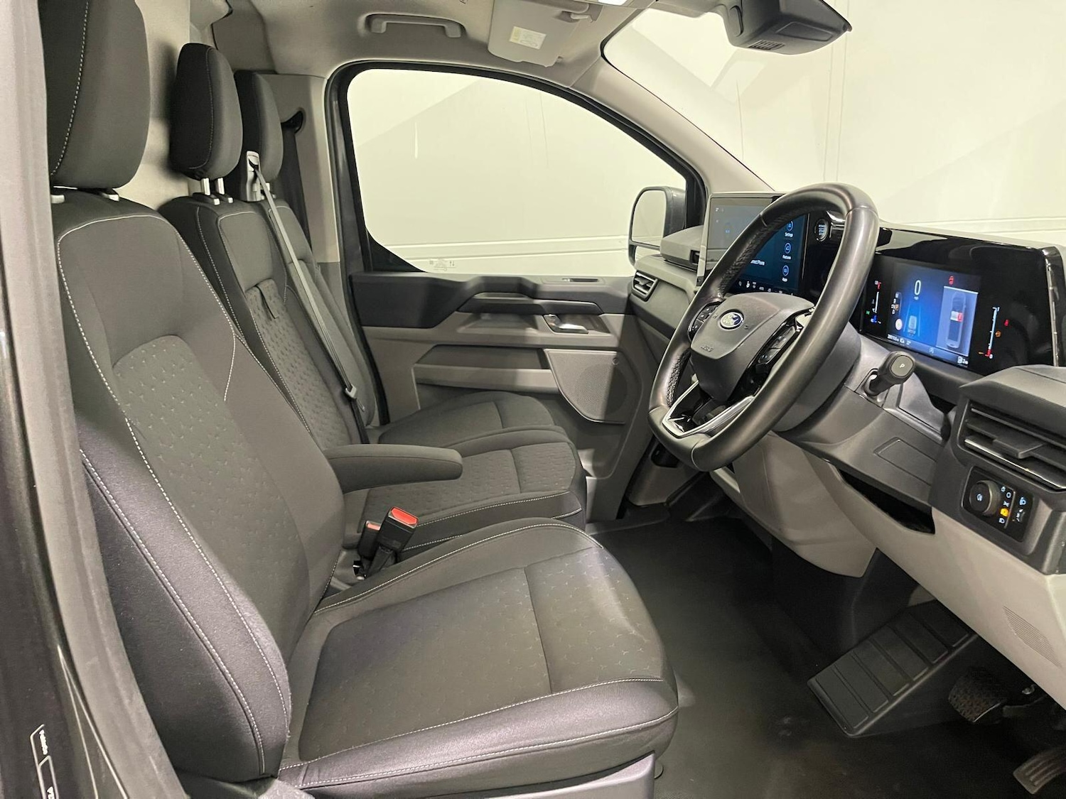 Used Ford Transit Custom 2024 for sale - 76398996: Photo 28
