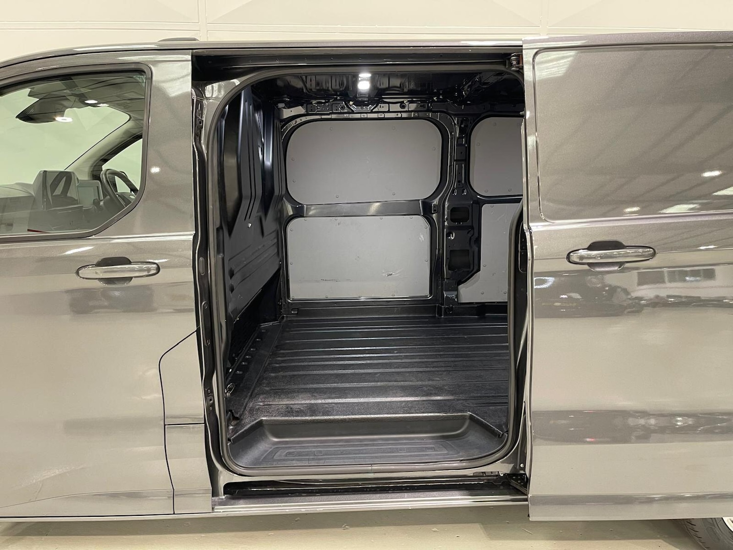 Used Ford Transit Custom 2024 for sale - 76398996: Photo 32