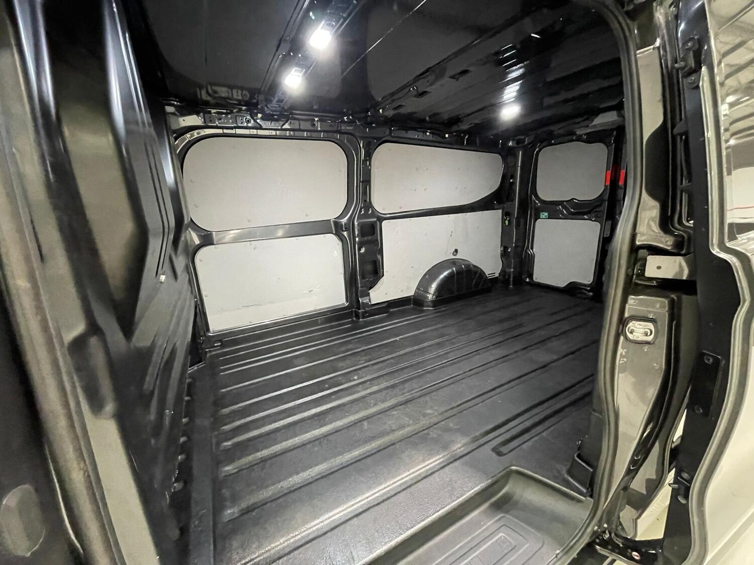 Used Ford Transit Custom 2024 for sale - 76398996: Photo 33