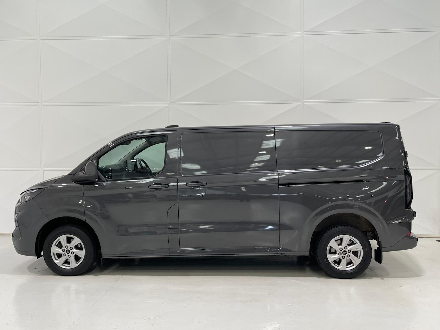 Used Ford Transit Custom 2024 for sale - 76398996: Photo 7