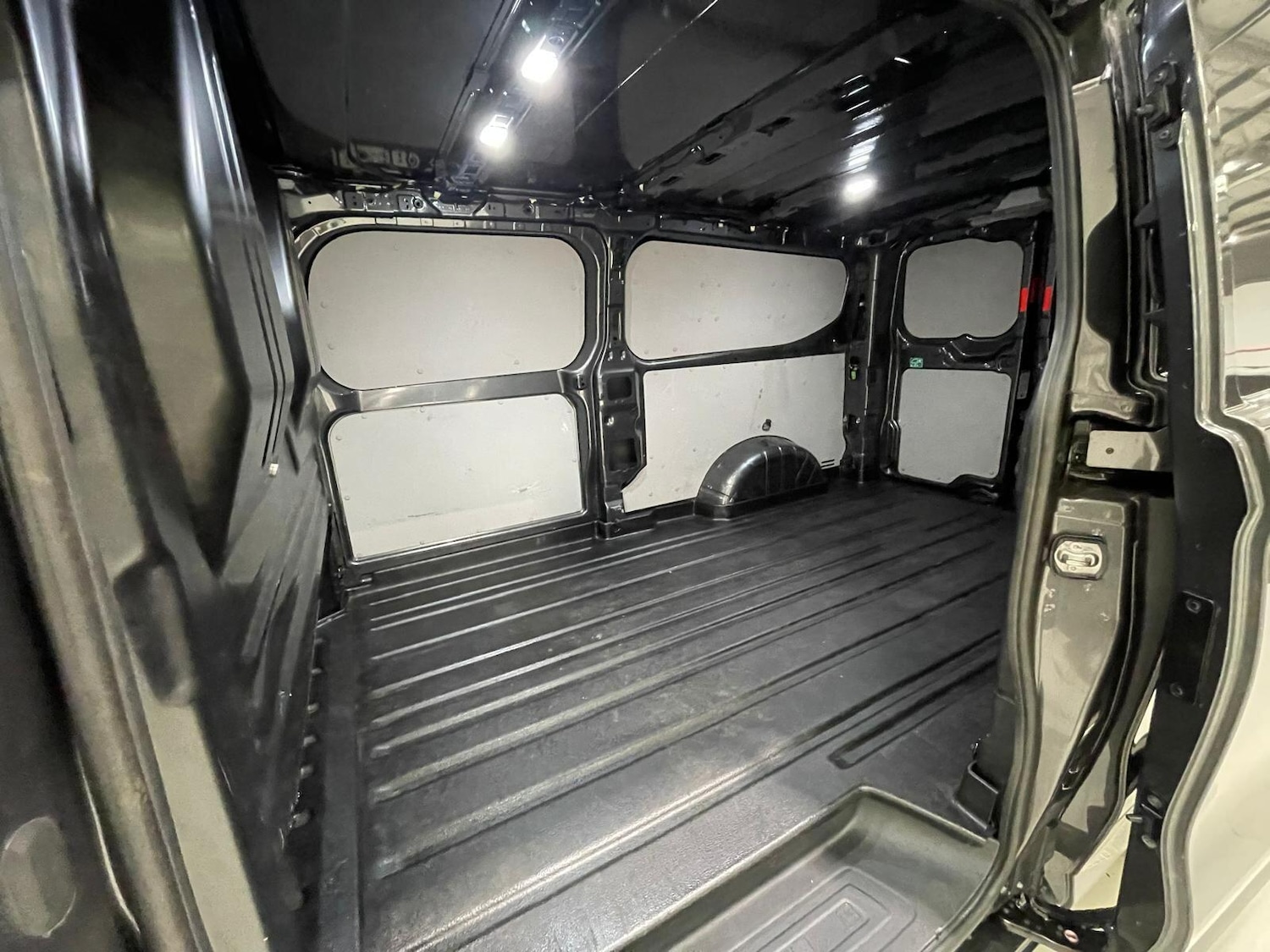 Used Ford Transit Custom 2024 for sale - 76398996: Photo 88