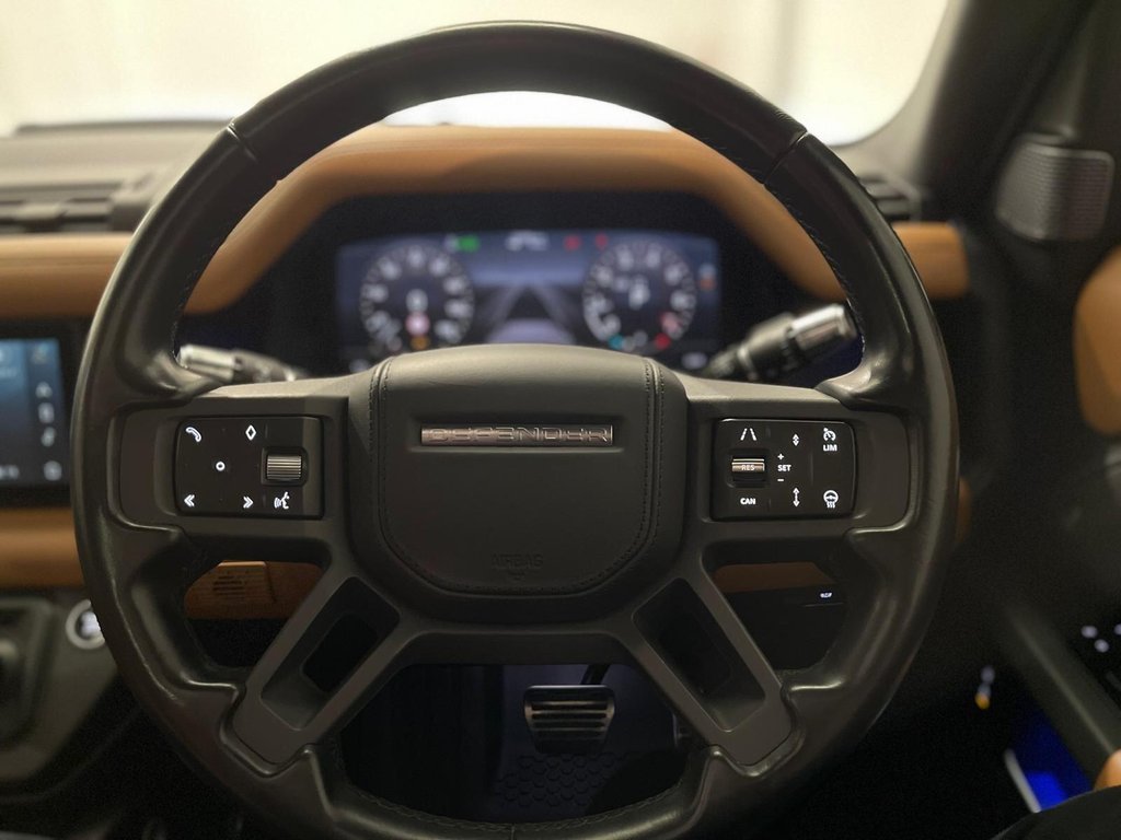 Used Land Rover Defender 110 2020 for sale - 77547217: Photo 12