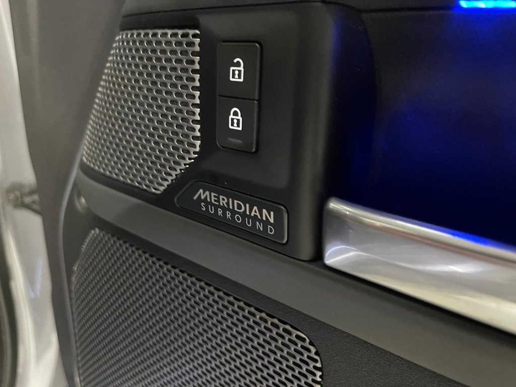 Used Land Rover Defender 110 2020 for sale - 77547217: Photo 31