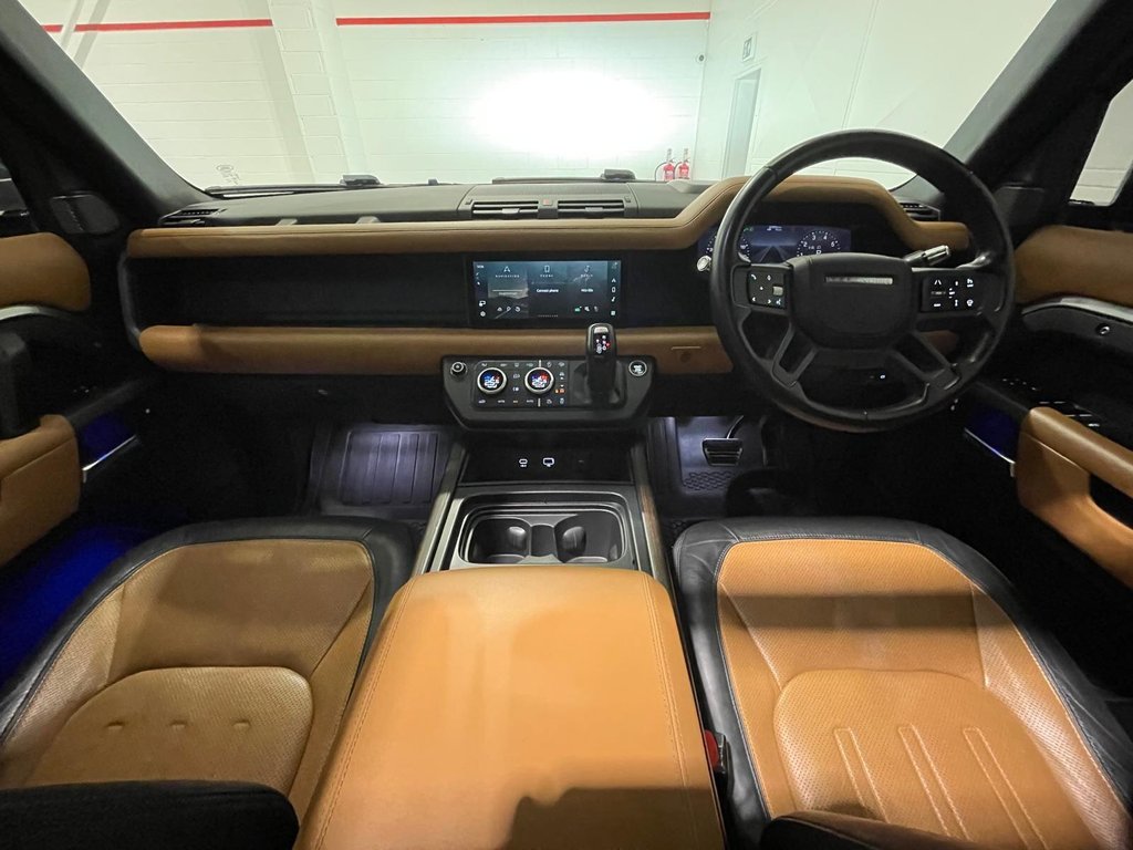 Used Land Rover Defender 110 2020 for sale - 77547217: Photo 35